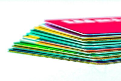 コンビニでのプリペイドカードの買い方と支払い方法。カードの種類や使える店、セブンイレブン・ファミマ・ローソンに売ってる？